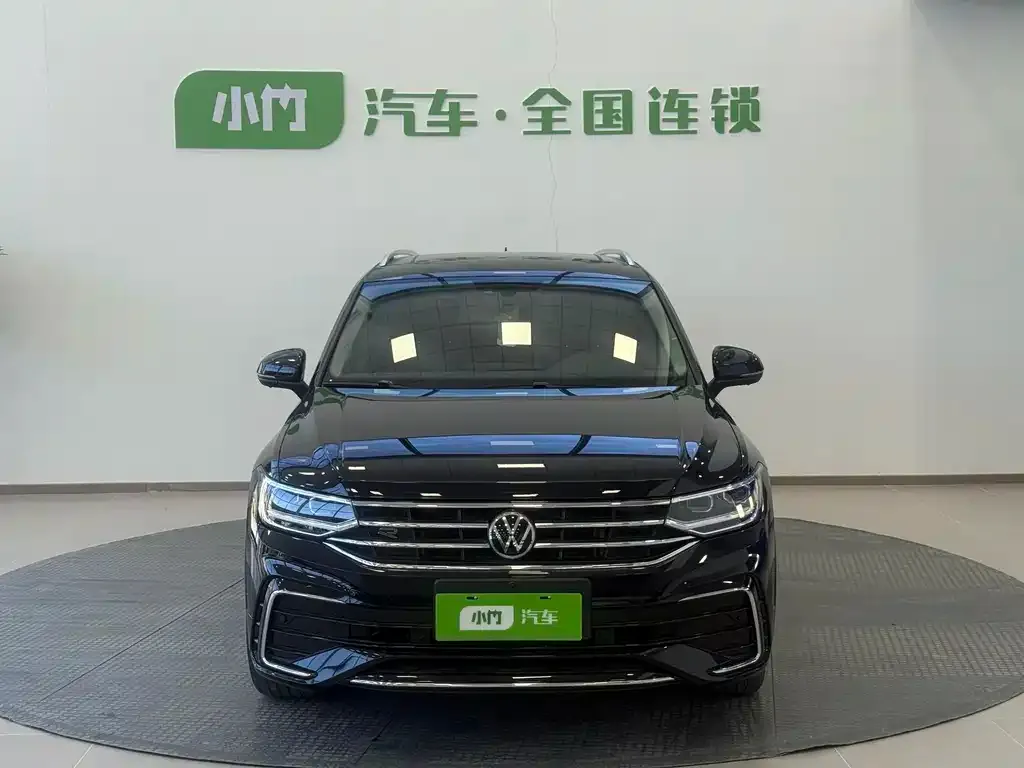 Volkswagen Tiguan L — фото 6