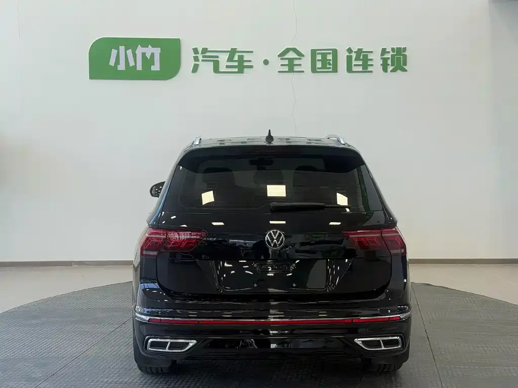 Volkswagen Tiguan L — фото 5