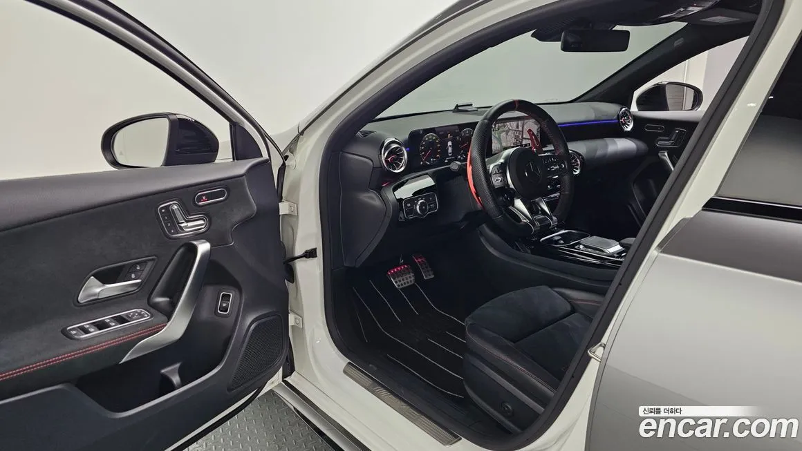 Mercedes-Benz A-Class — фото 10