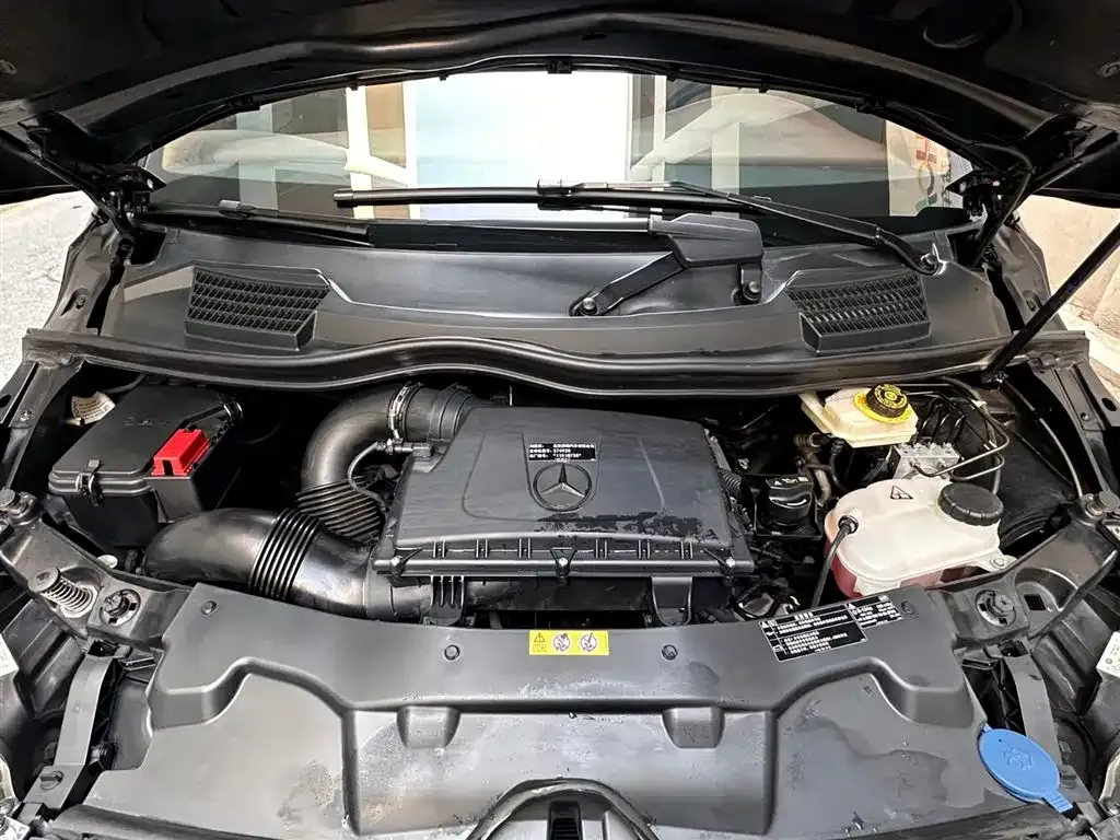 Mercedes-Benz V-Class 2021 из CN, фото 4