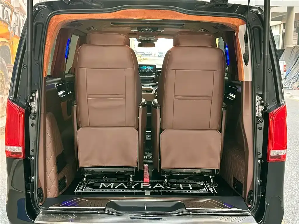 Mercedes-Benz V-Class 2021 из CN, фото 2