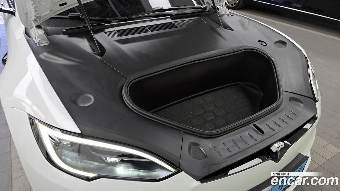 Tesla Model S 2023 из KR, фото 2