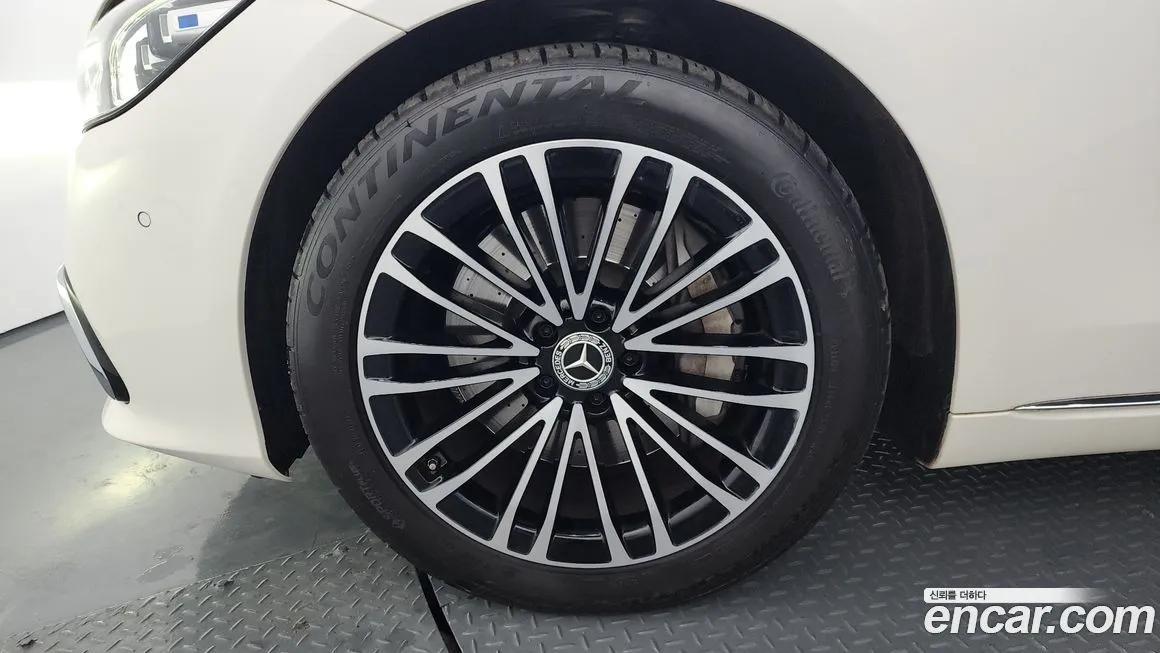 Mercedes-Benz S-Class 2023 из KR, фото 2