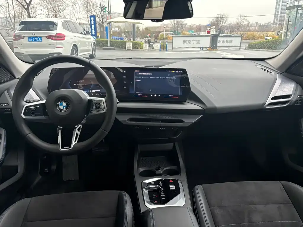 BMW 2 Series 2025 из CN, фото 5