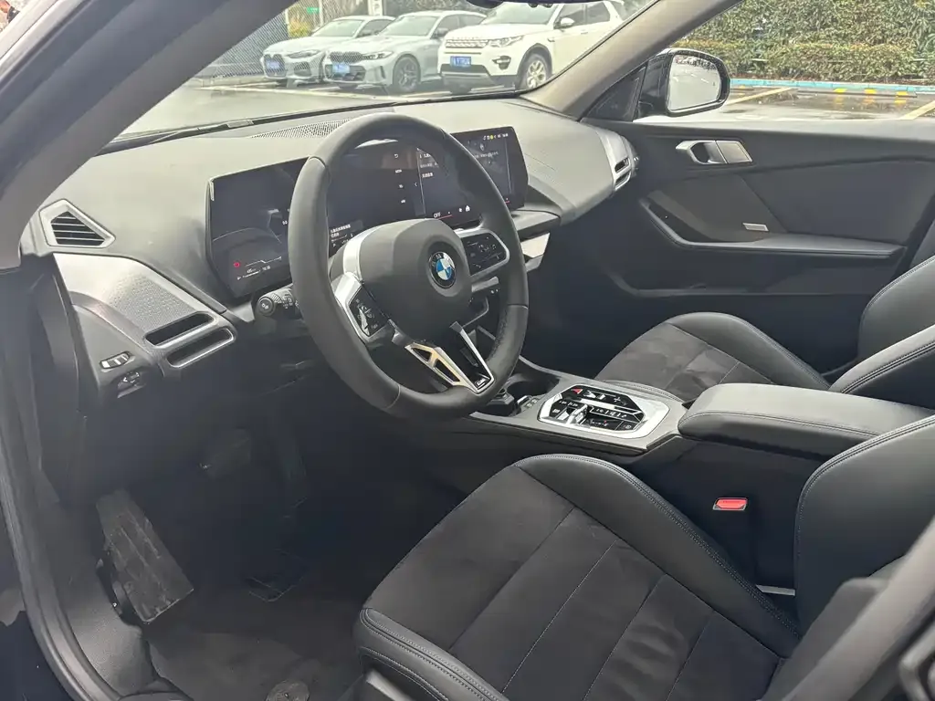 BMW 2 Series 2025 из CN, фото 3