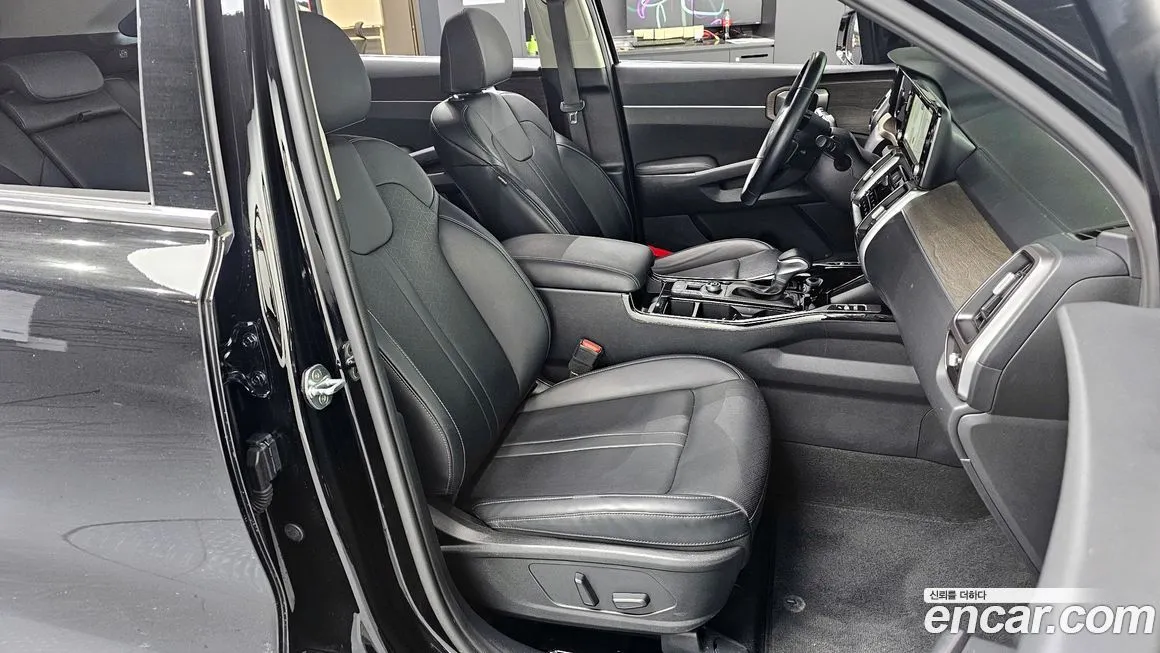 Kia Sorento — фото 10