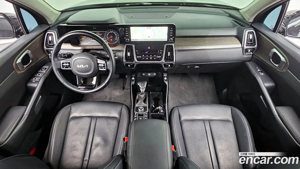 Kia Sorento — фото 9