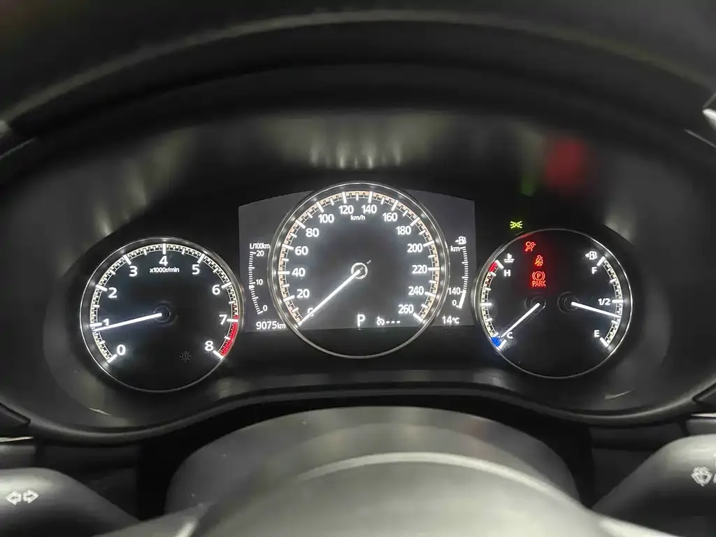 Mazda 3 Axela 2024 из CN, фото 4