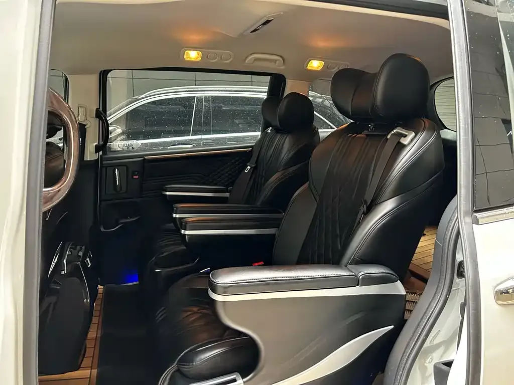 Honda Odyssey — фото 10
