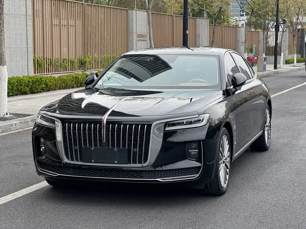 Hongqi H9 — фото 1