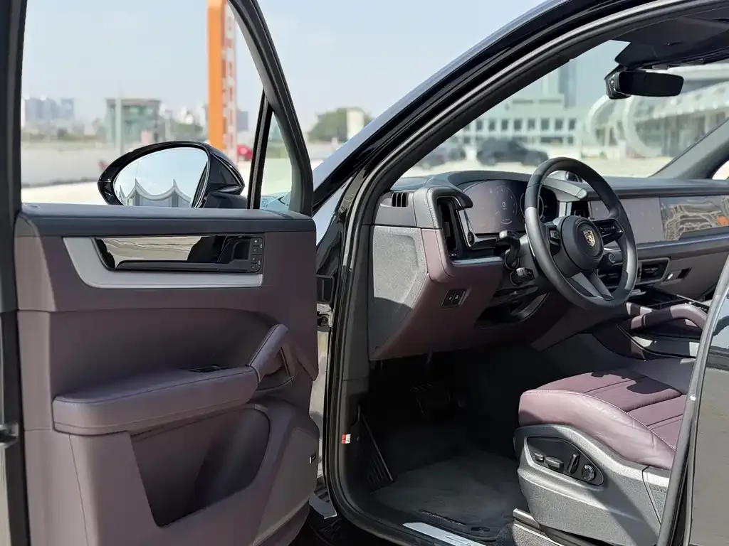 Porsche Cayenne 2025 из CN, фото 10