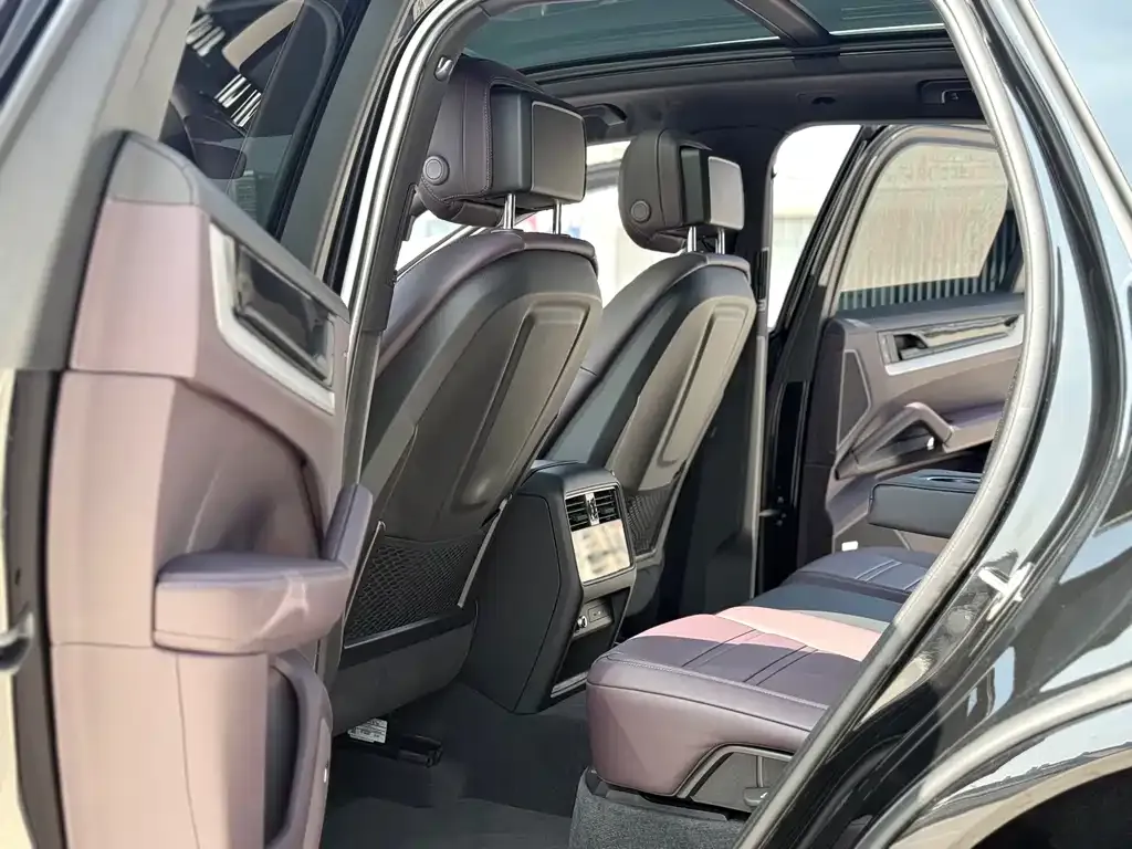 Porsche Cayenne 2025 из CN, фото 4