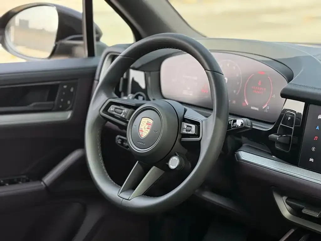 Porsche Cayenne 2025 из CN, фото 3