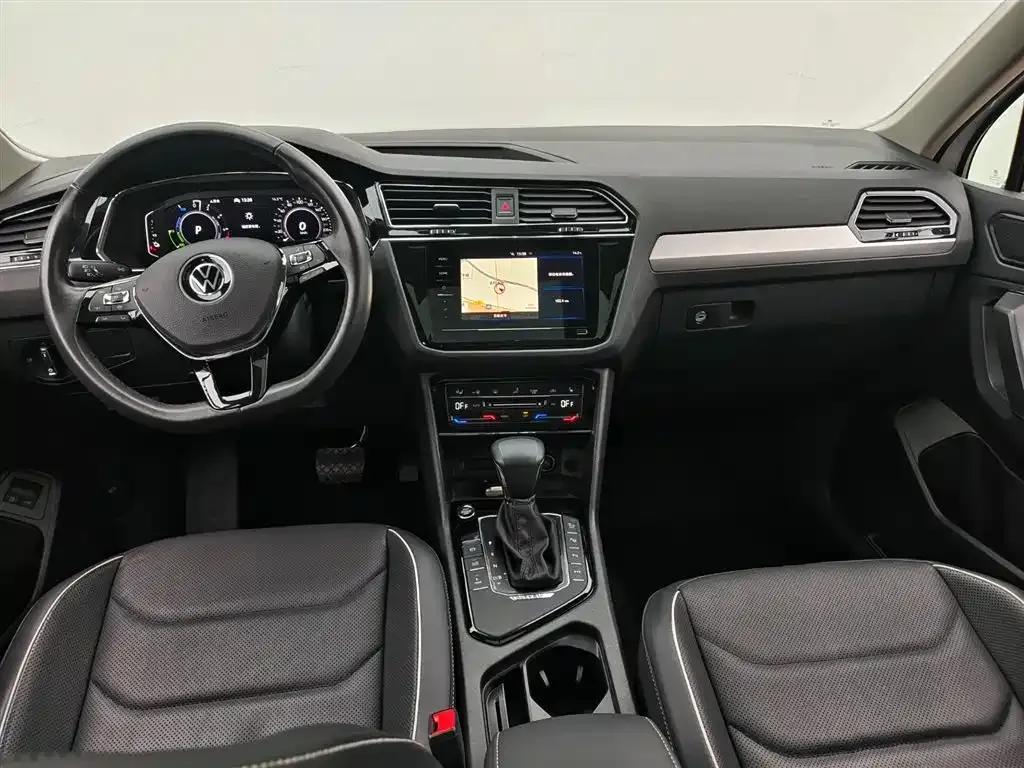 Volkswagen Tiguan L New Energy — фото 7