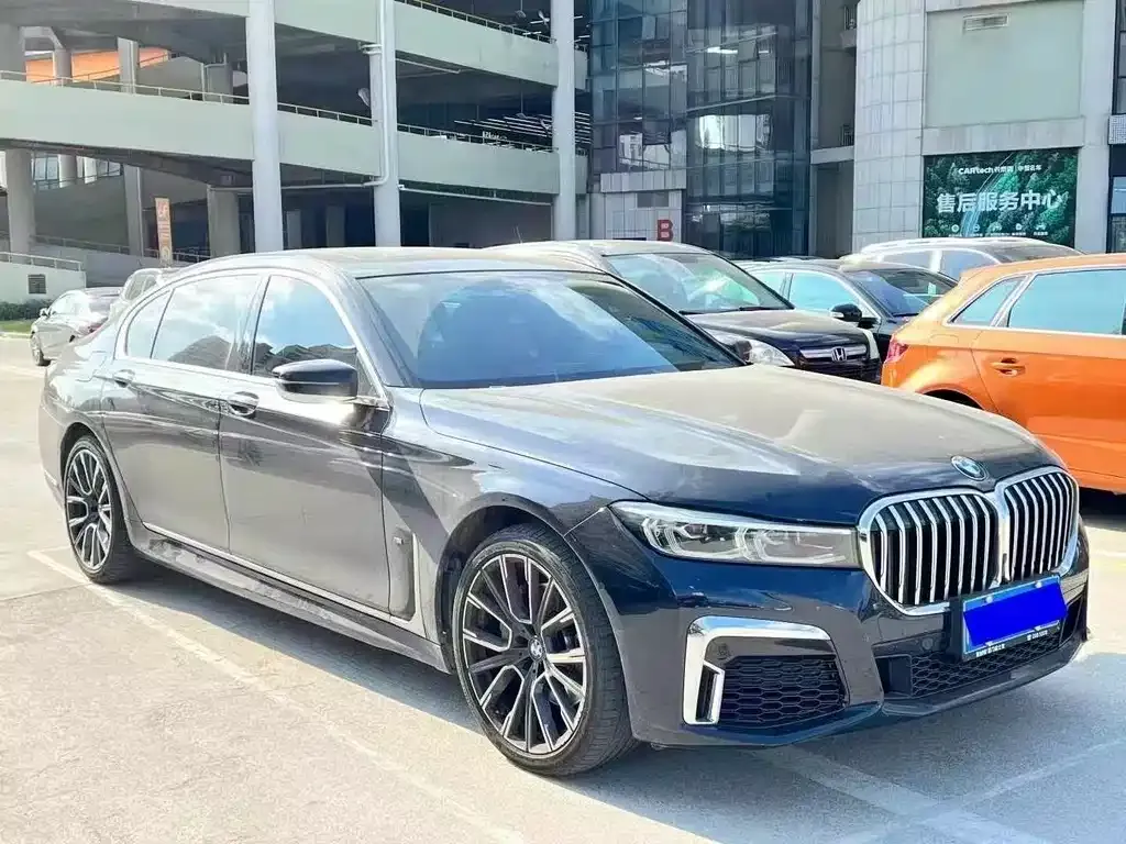BMW 7 Series — фото 4