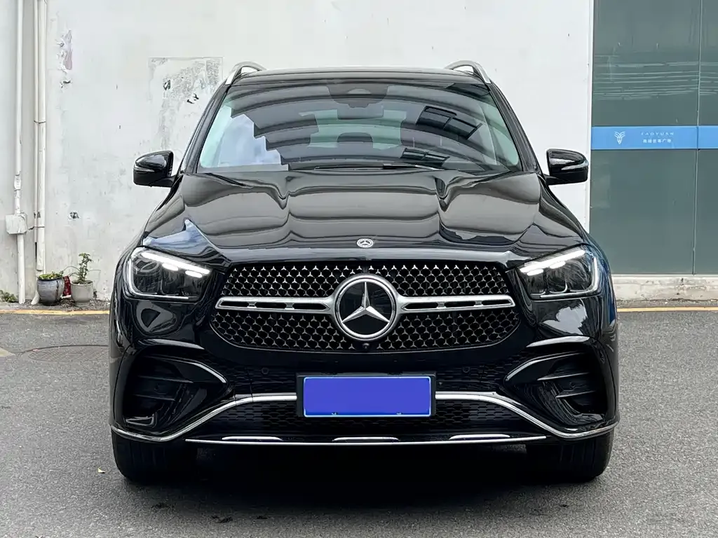 Mercedes-Benz GLE — фото 1