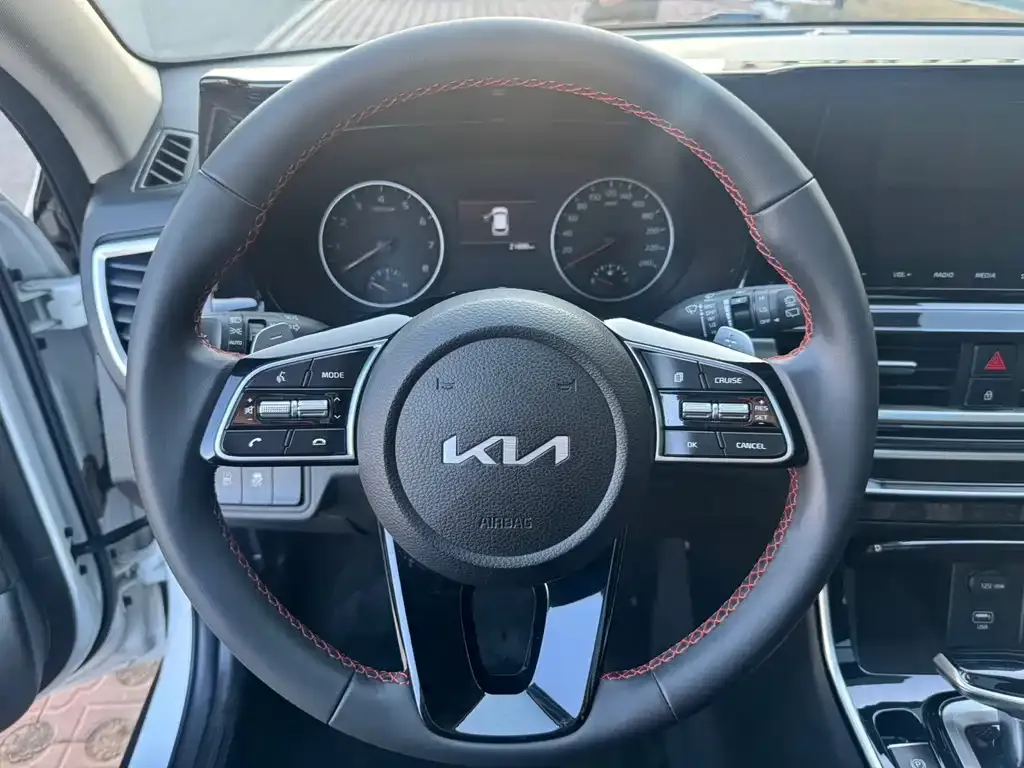 Kia KX3 — фото 8