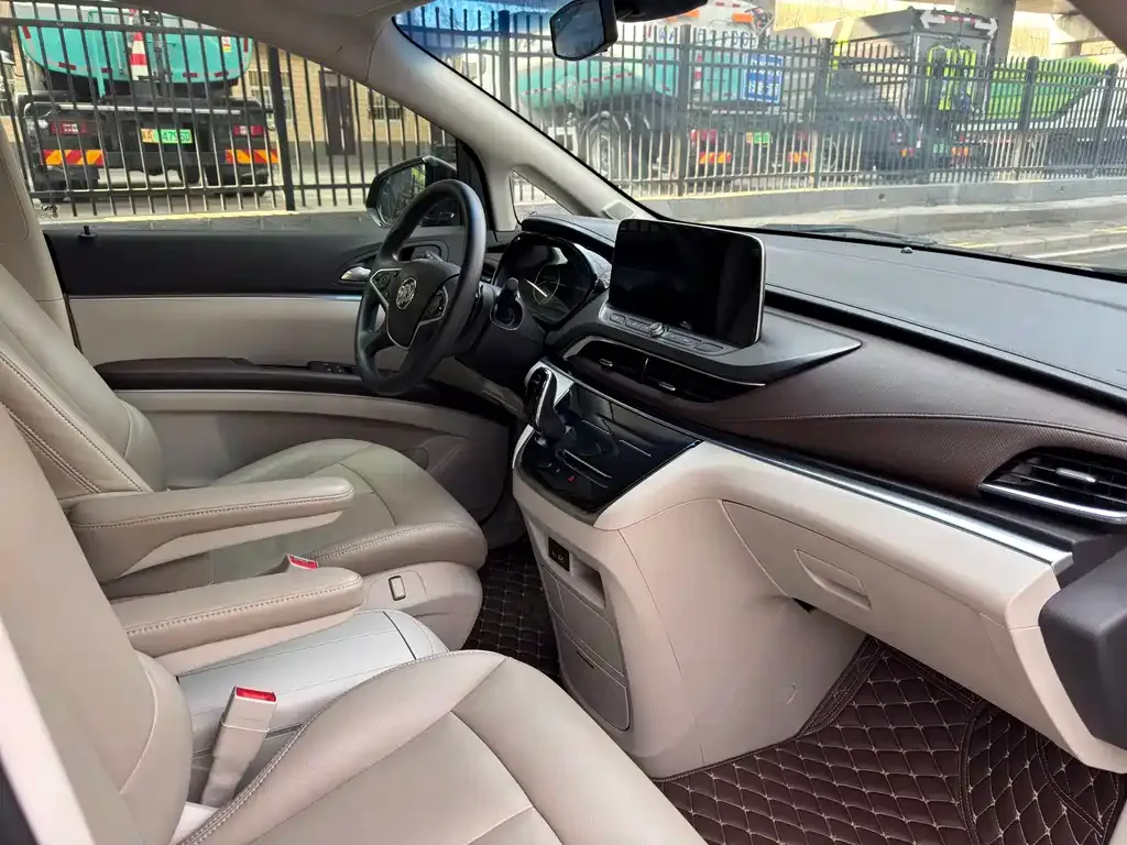 Buick GL8 2023 из CN, фото 8