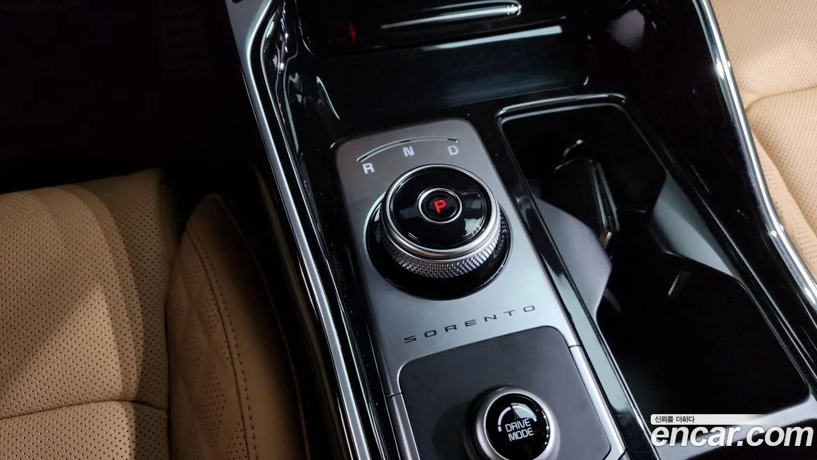 Kia Sorento — фото 7