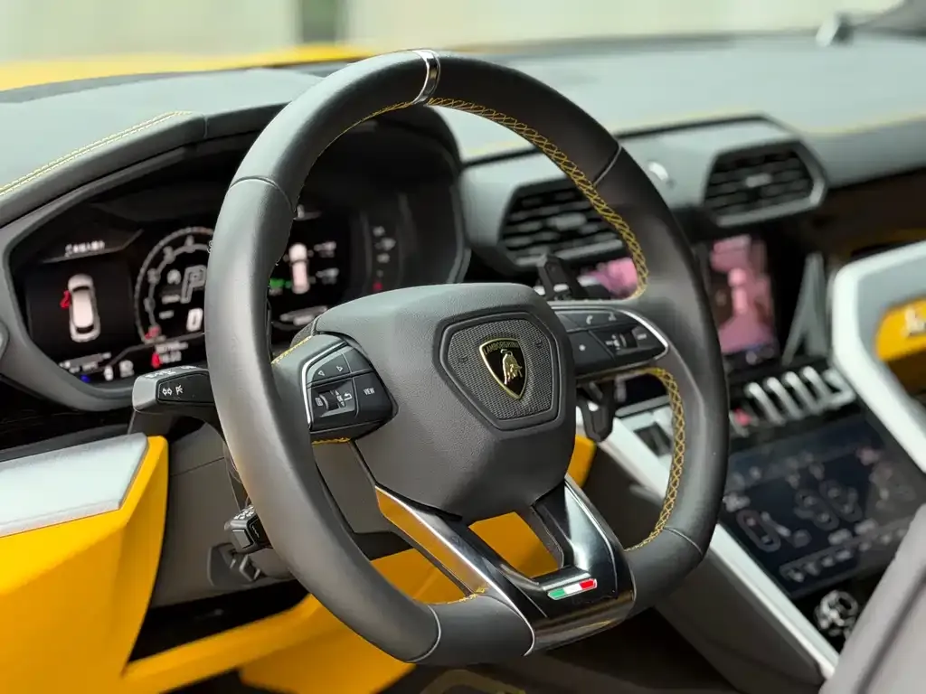 Lamborghini Urus 2023 из CN, фото 5