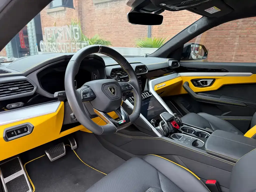 Lamborghini Urus 2023 из CN, фото 3