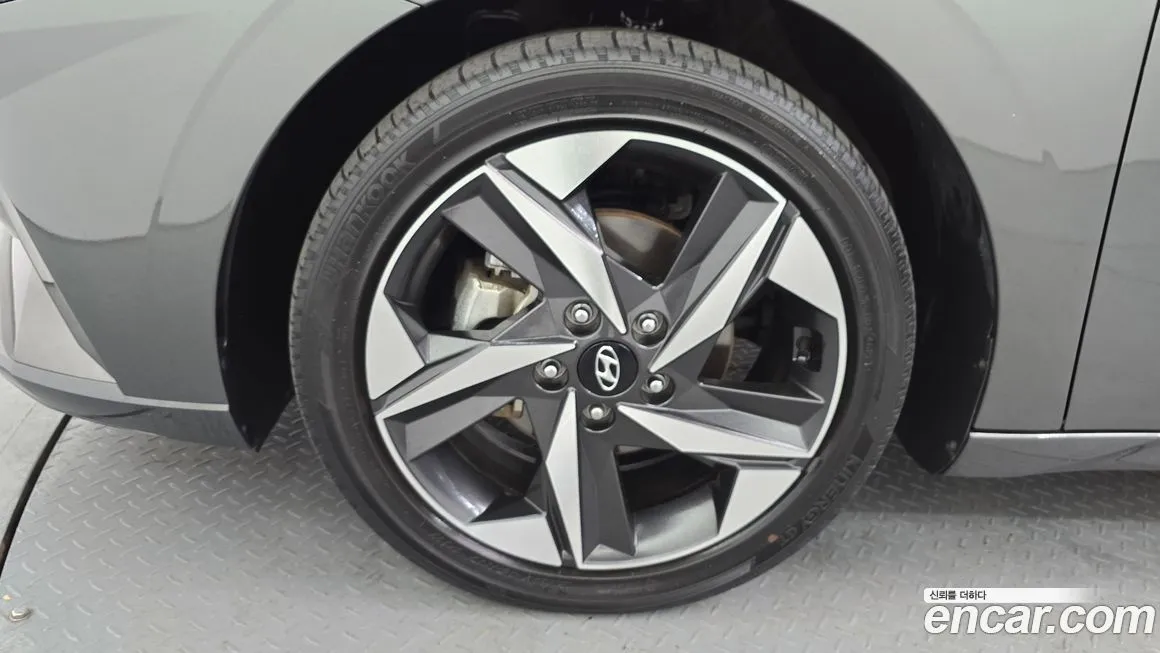 Hyundai AVANTE — фото 8