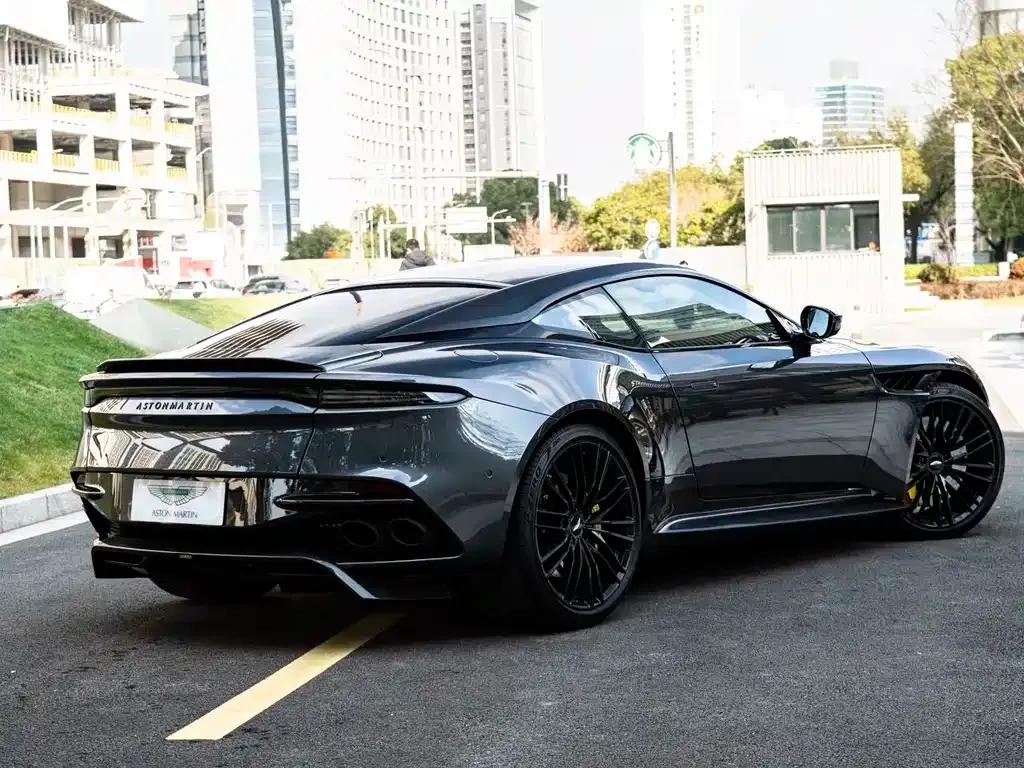 Aston Martin DBS — фото 4