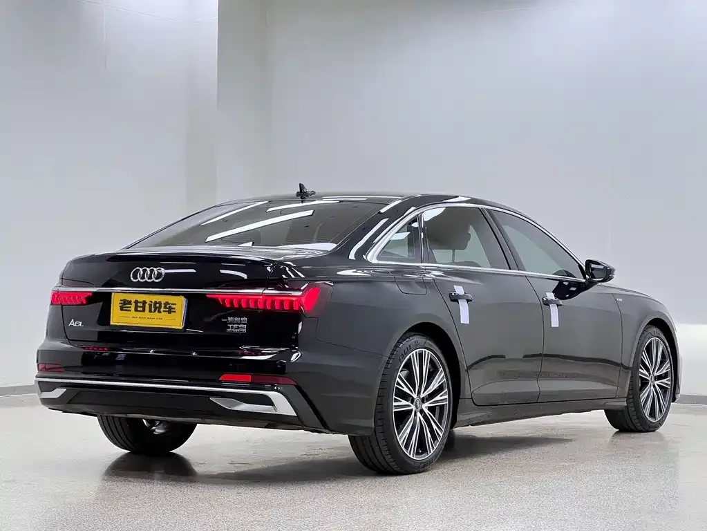 Audi A6L — фото 8