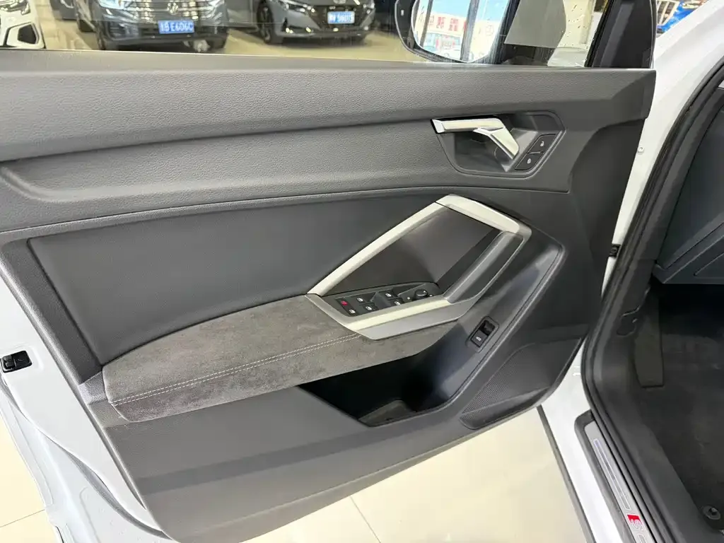 Audi Q3 2022 из CN, фото 9