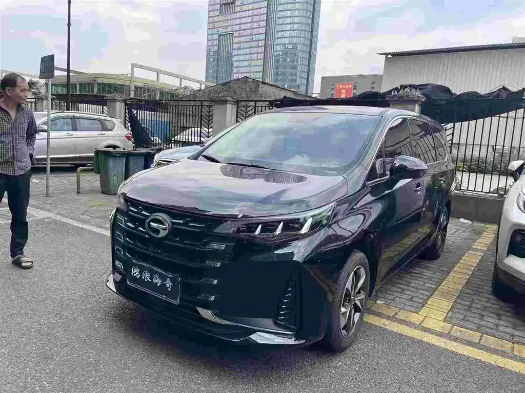 GAC Motor Trumpchi M6 — фото 1