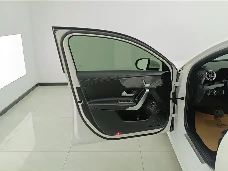 Mercedes-Benz A-Class 2022 из CN, фото 5