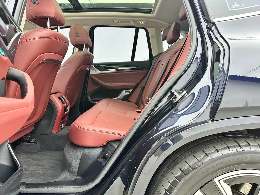BMW iX3 2023 из CN, фото 4