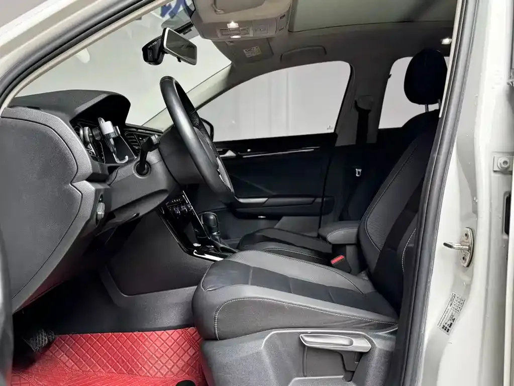 Volkswagen T-Roc 2021 из CN, фото 10