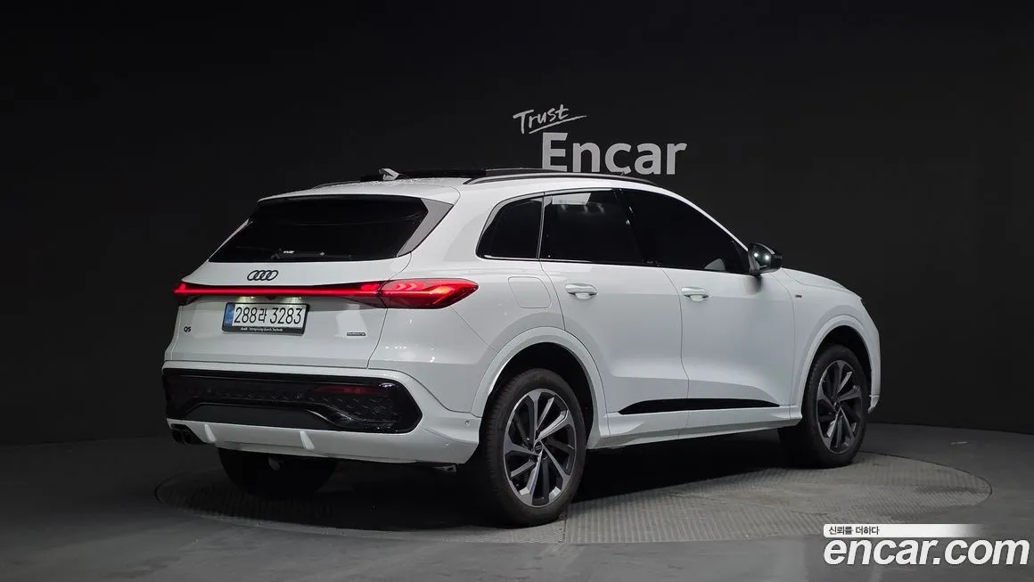 Audi Q5 2025 из KR, фото 2