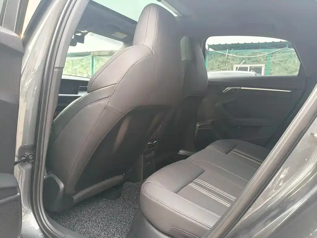 Audi A3 2023 из CN, фото 8