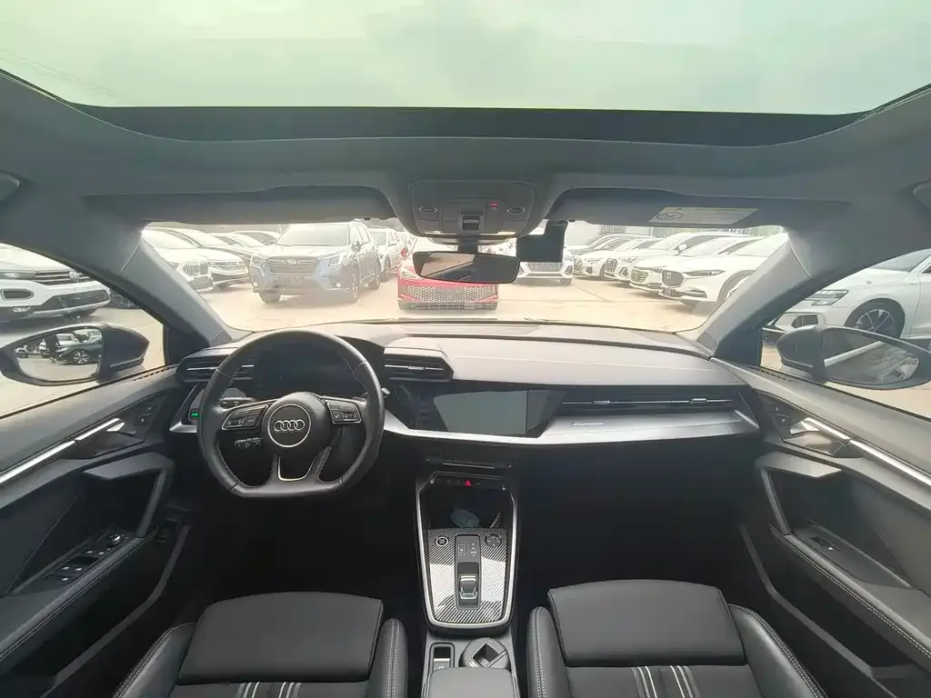 Audi A3 2023 из CN, фото 7