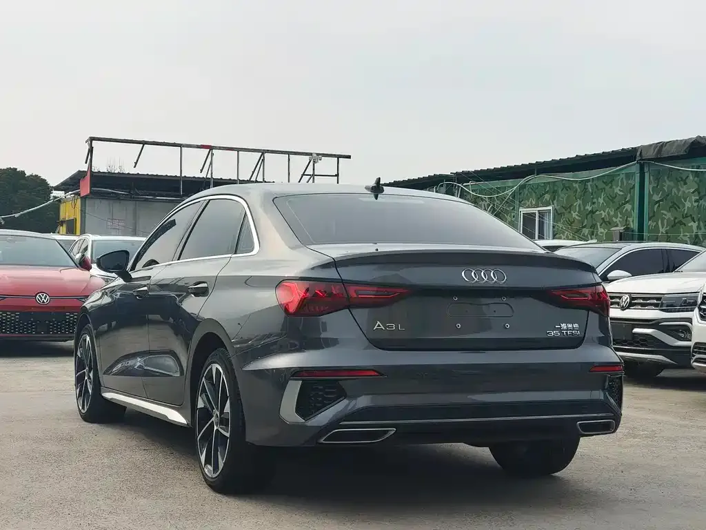 Audi A3 2023 из CN, фото 10