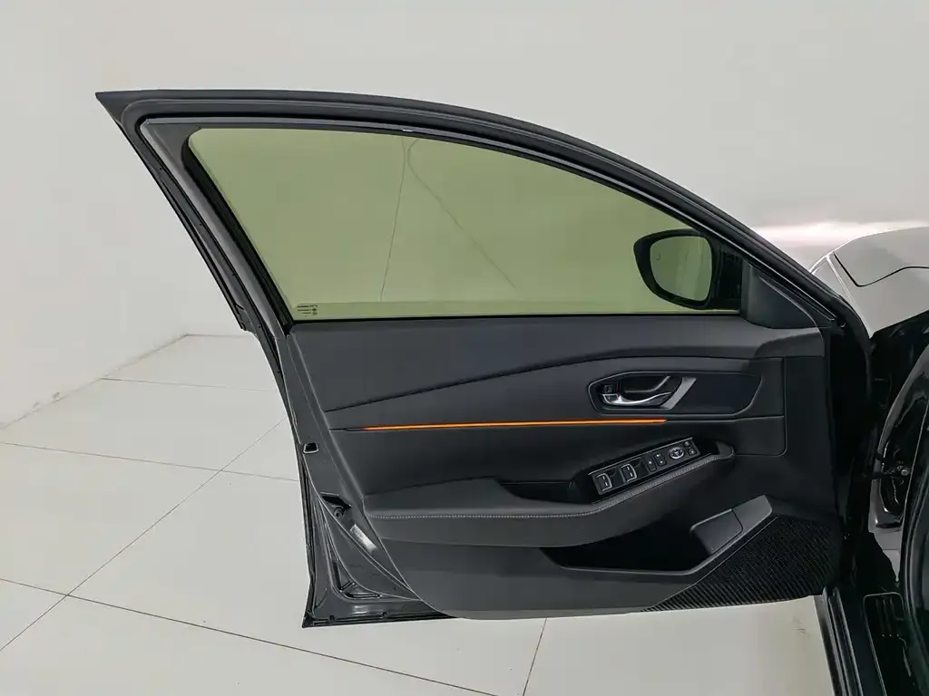 Honda Accord 2025 из CN, фото 8