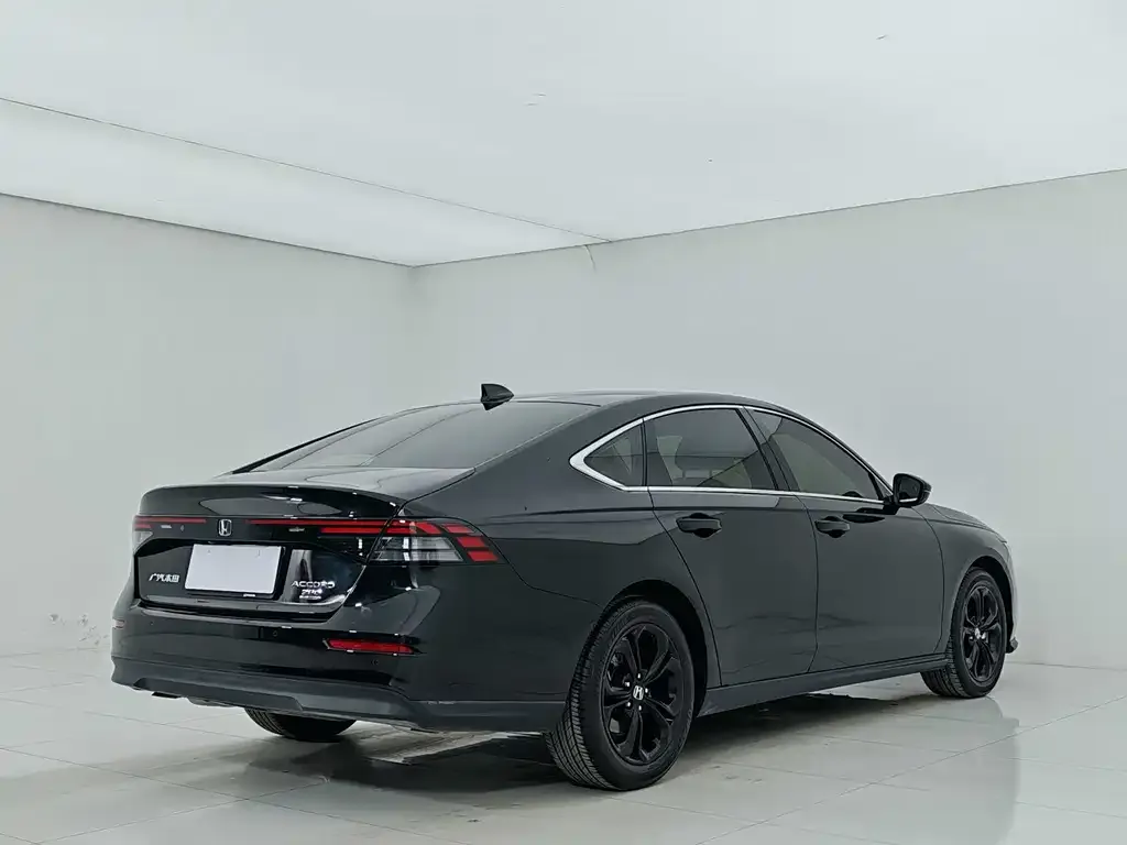 Honda Accord 2025 из CN, фото 5