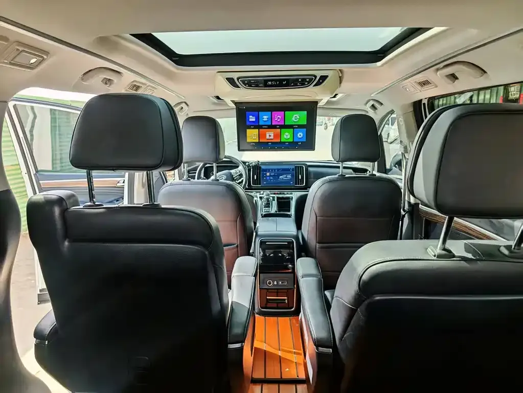 GAC Motor Trumpchi M8 — фото 10