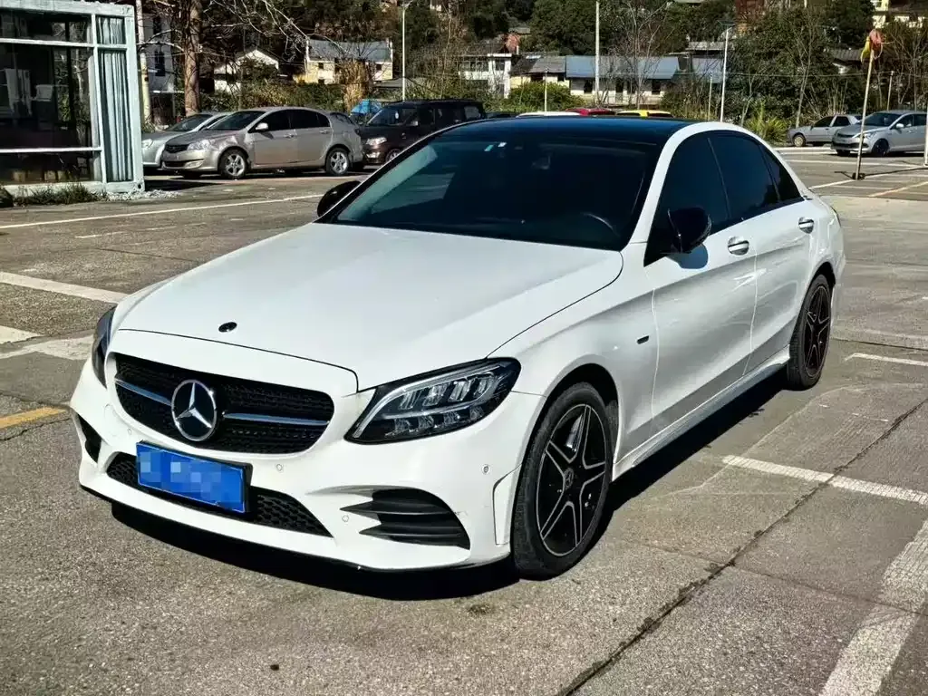 Mercedes-Benz C-Class — фото 1