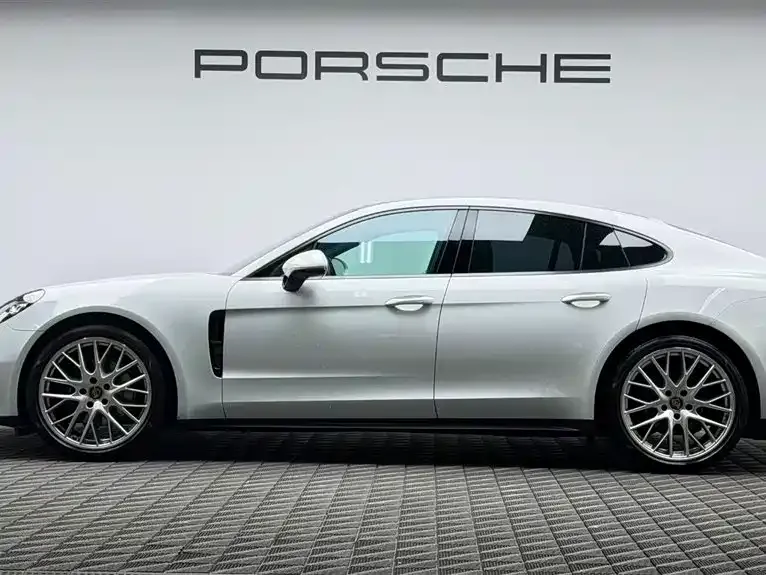 Porsche Panamera 2023 из CN, фото 8