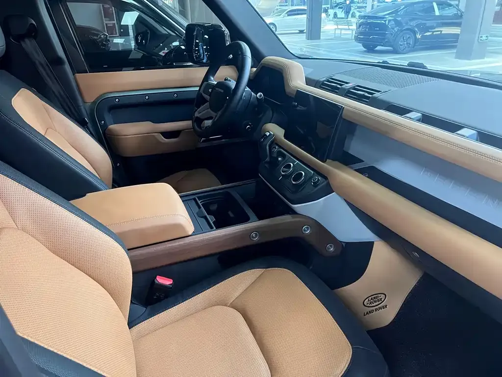 Land Rover Defender 2023 из CN, фото 5