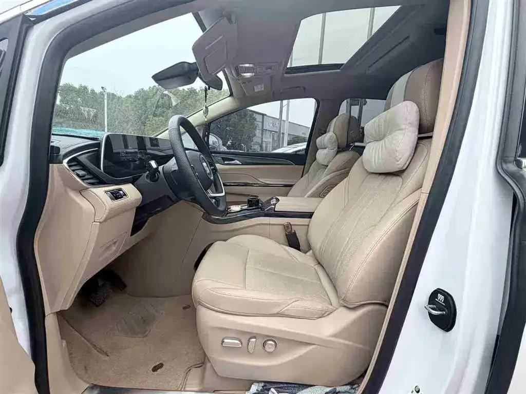 Buick GL8 Hybrid — фото 4