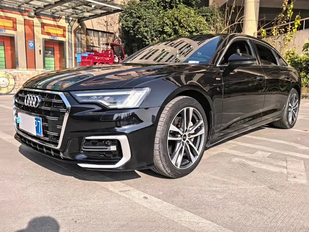 Audi A6L — фото 7