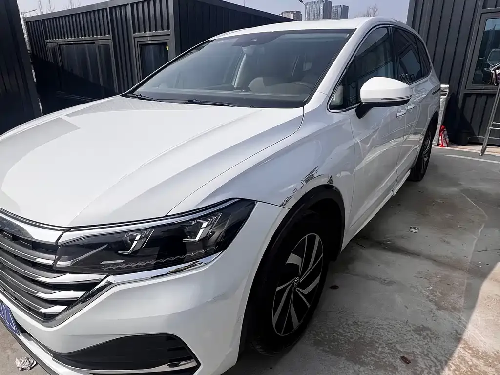 Volkswagen Viloran 2023 из CN, фото 2