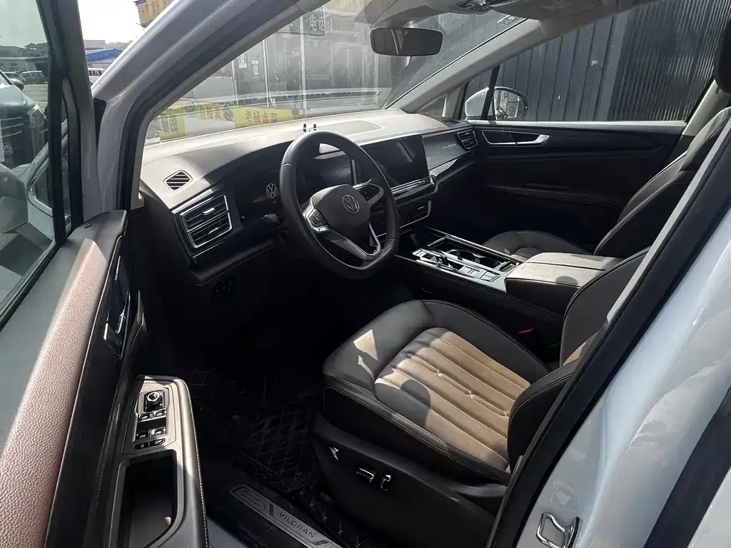 Volkswagen Viloran 2023 из CN, фото 3
