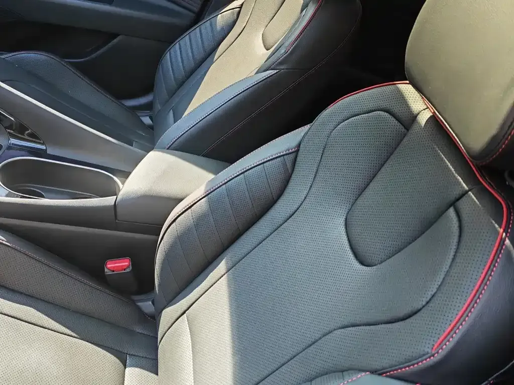 Hyundai Elantra 2023 из CN, фото 10