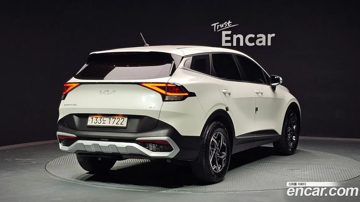 Kia Sportage — фото 9