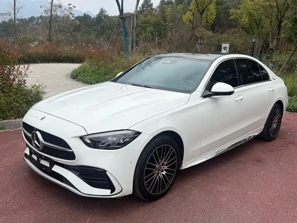 Mercedes-Benz C-Class — фото 1
